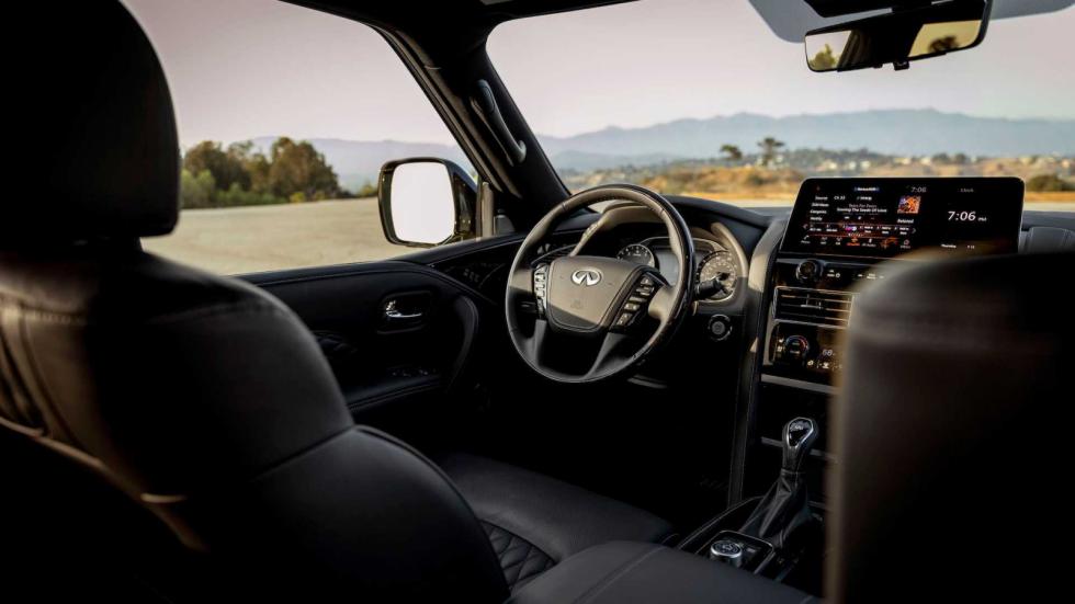 Εσωτερική αναβάθμιση για το Infiniti QX80